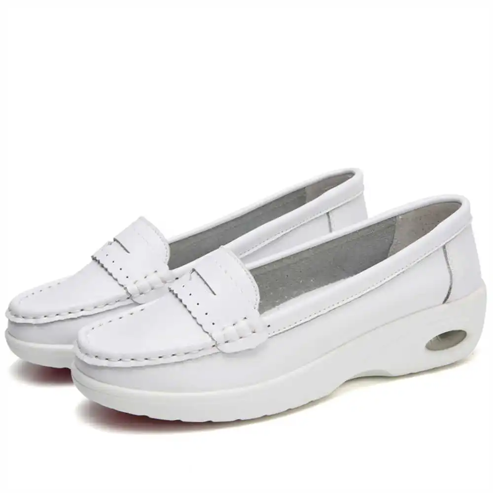 Thick Sole Slipon White Traine - đánh giá và giá Travel Accessories Vietnam