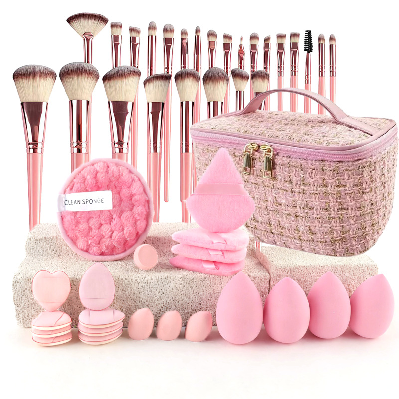 Makeup Brush Set Chic Fragranc - đánh giá và giá Travel Accessories Bag