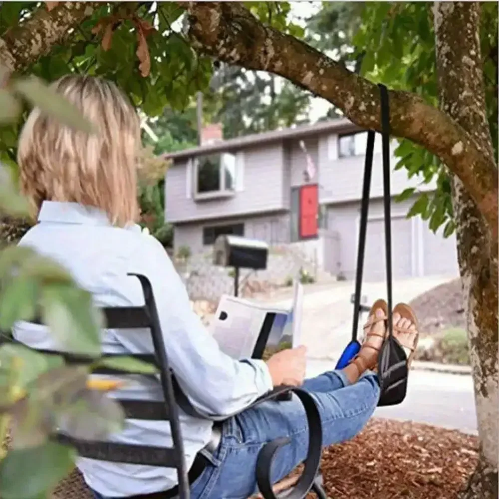 Travel Rest Hanging Footstool  - đánh giá và giá Travel Accessories For Kids
