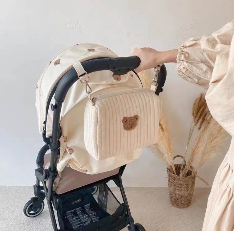 Embroidered Mommy Bag Handbag  - đánh giá và giá Travel Accessories With Baby
